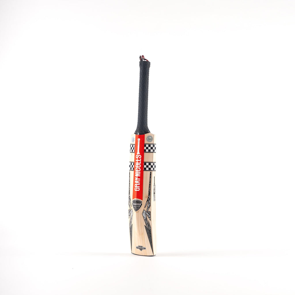 Shockwave 2.0 Academy Junior Cricket Bat