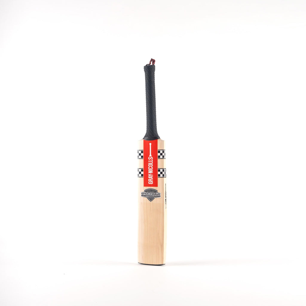 Shockwave 2.0 Academy Junior Cricket Bat