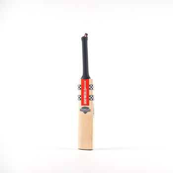 Shockwave 2.0 Academy Junior Cricket Bat