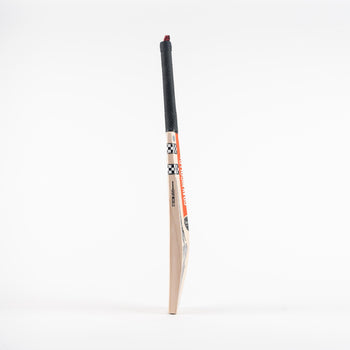 Shockwave 2.0 Academy Junior Cricket Bat