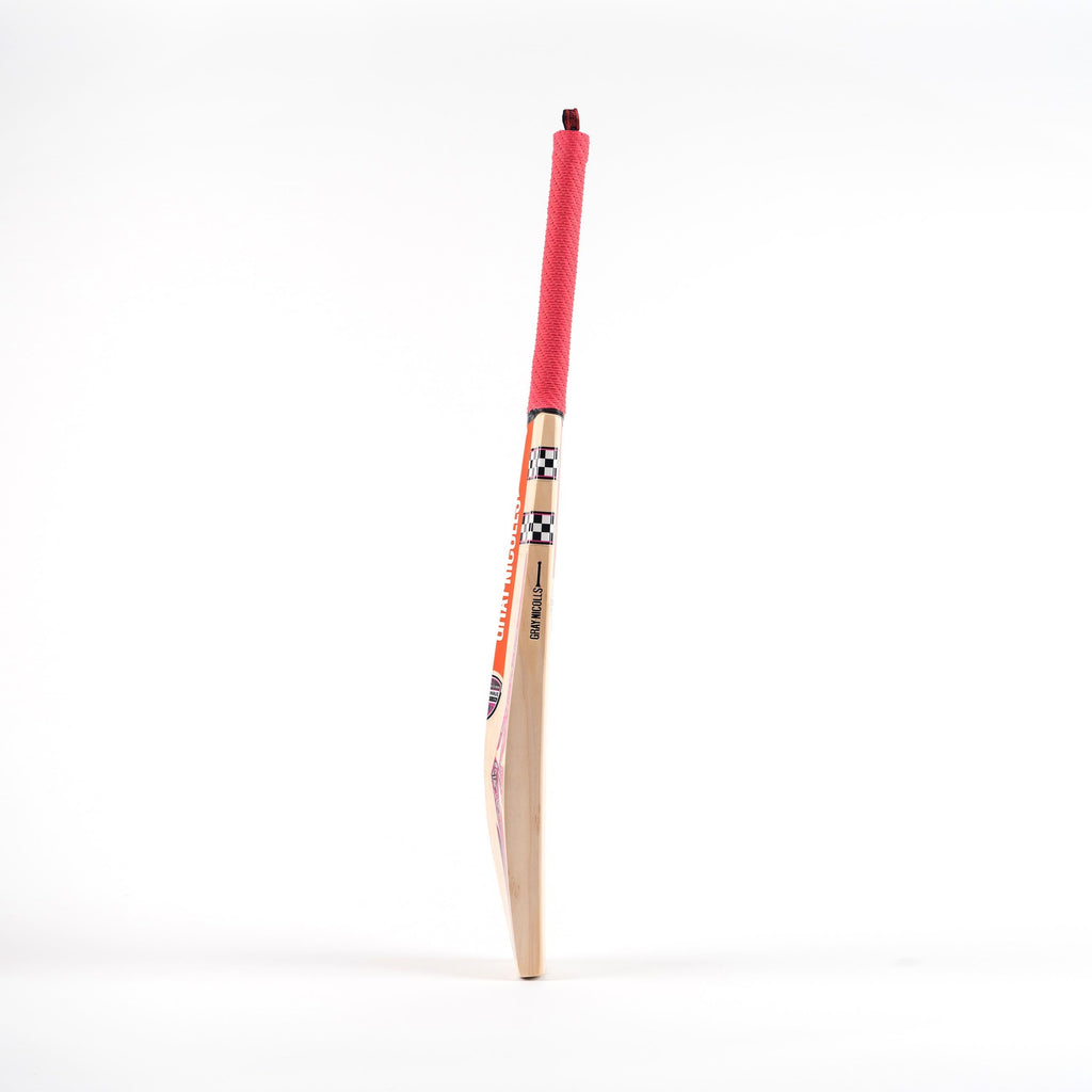 Shockwave 2.1 300 Junior Cricket Bat