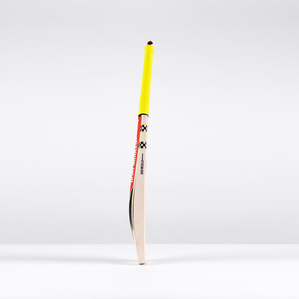 Imperia 1.1 GN330+ Junior Cricket Bat