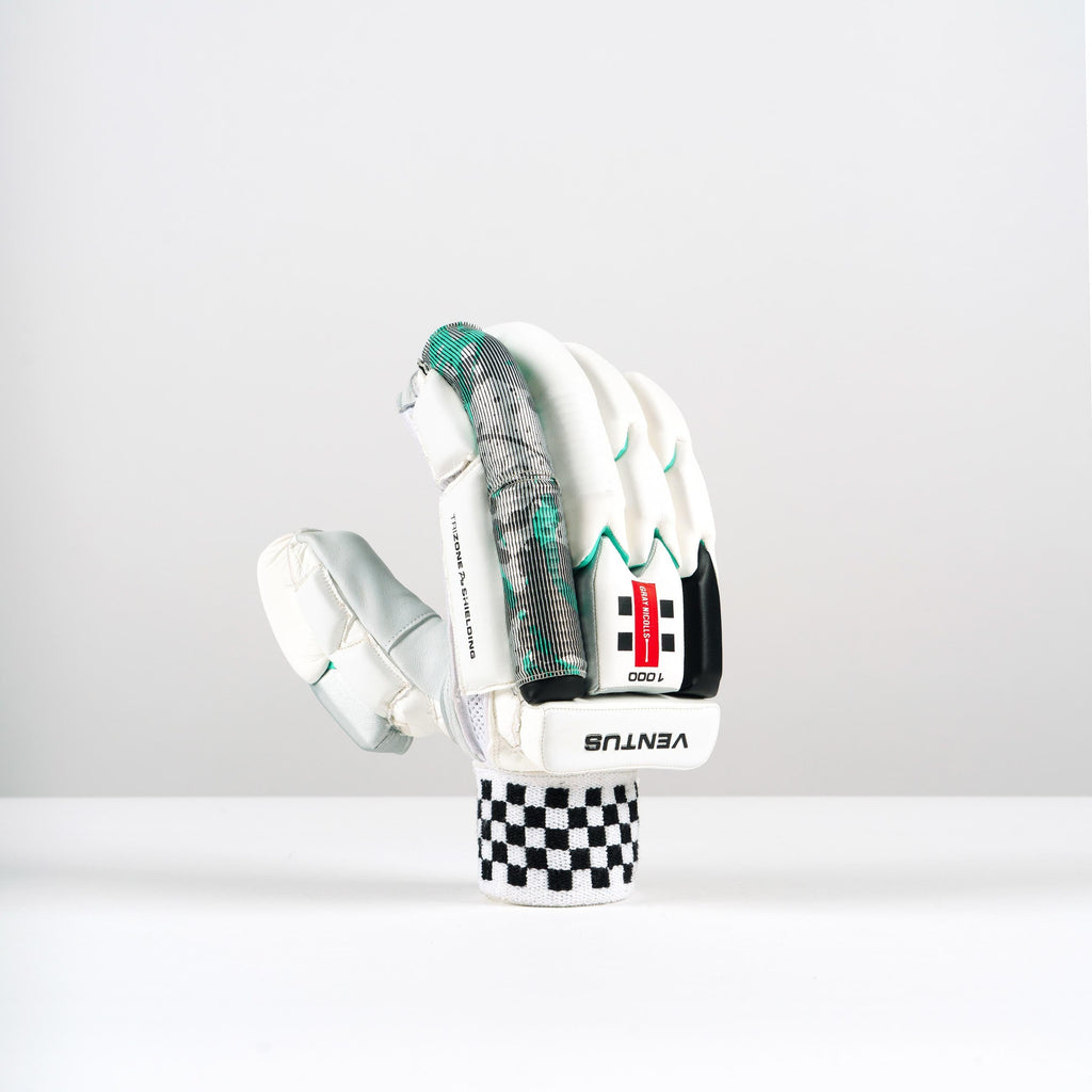 CGCB25Batting Gloves Ventus 1.0 1000, Bottom Hand Back Angle