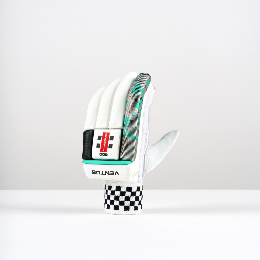 CGCC25Batting Gloves Ventus 1.0 600 Glove, Top Hand Back Angle