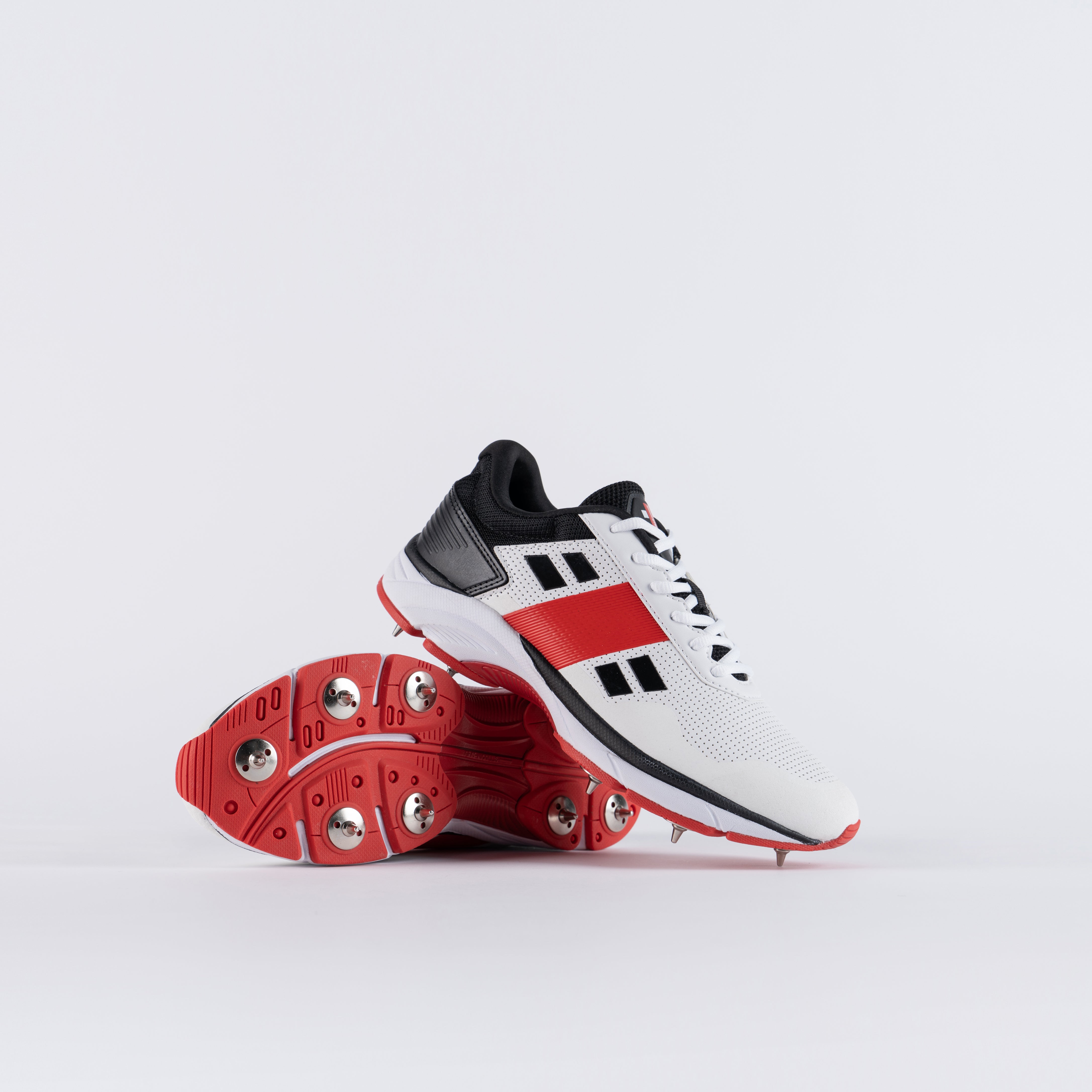 Velocity 4.0 Spike Junior Shoes